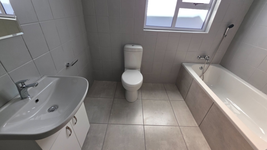 5 Bedroom Property for Sale in Dana Bay Western Cape